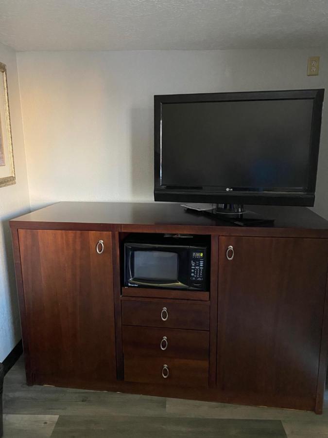 Travelodge By Wyndham Farmington Hwy 64 Ngoại thất bức ảnh
