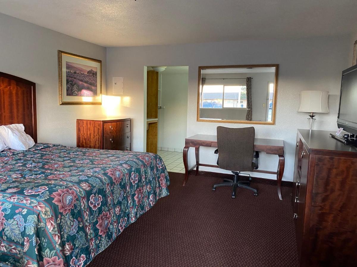Travelodge By Wyndham Farmington Hwy 64 Ngoại thất bức ảnh